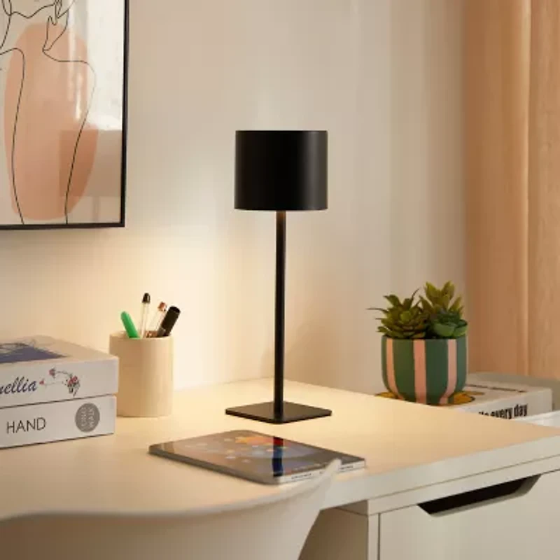 AEROPOSTALE Black Stainless Steel Table Lamp