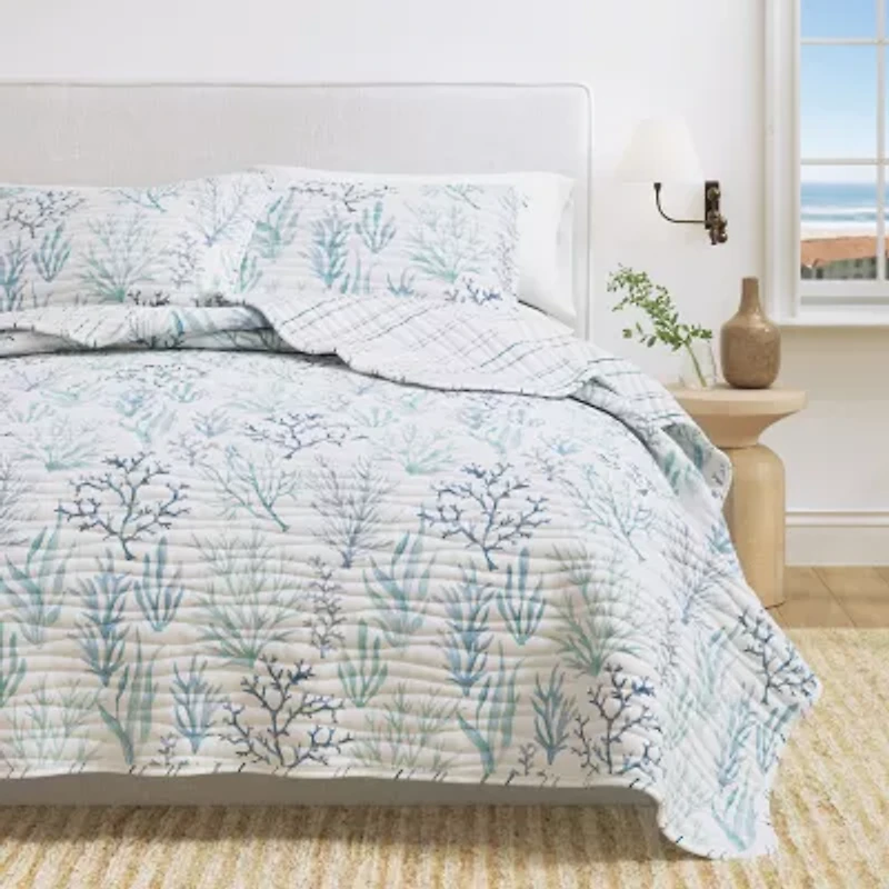 Linery Blue Coral Reversible Quilt Set