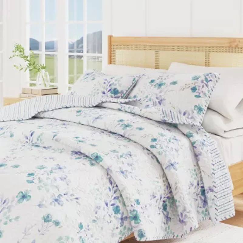 Linery Blue Floral Reversible Quilt Set