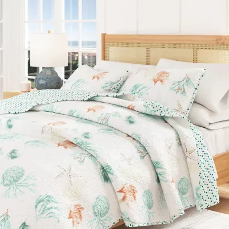 Linery Stripes Seashells Reversible Quilt Set