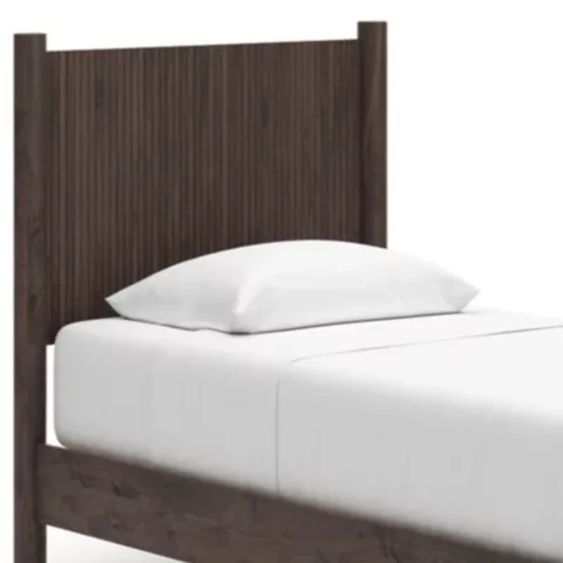 Signature Design by Ashley® Canon Platform Bed