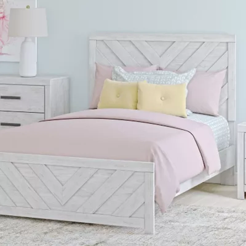 Signature Design by Ashley® Chickasaw Rectangular Bed