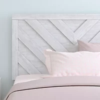 Signature Design by Ashley® Chickasaw Rectangular Bed