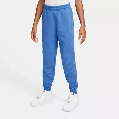 Nike Club Big Kid Unisex Cuffed Regular Fit Jogger Pant