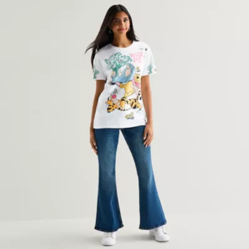 Boyfriend Tee Womens Crew Neck Short Sleeve Regular Fit Winnie The Pooh Graphic T-Shirt