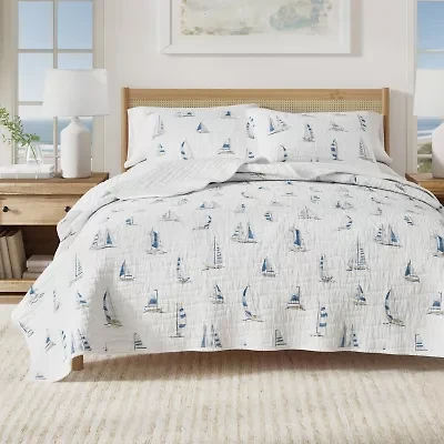 Reversible Coastal Print Quilt Set