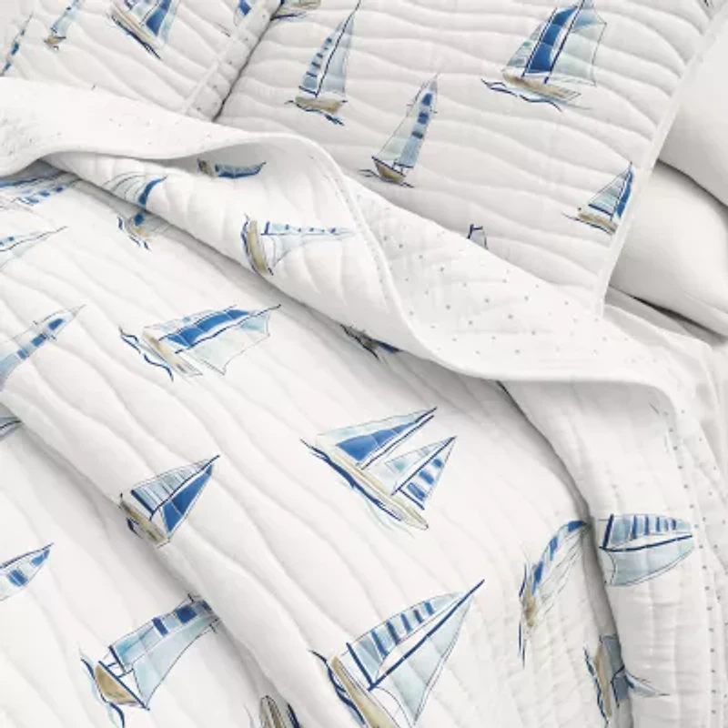 Reversible Coastal Print Quilt Set