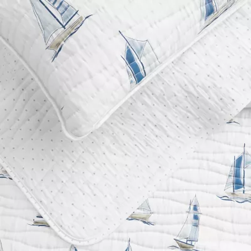 Reversible Coastal Print Quilt Set