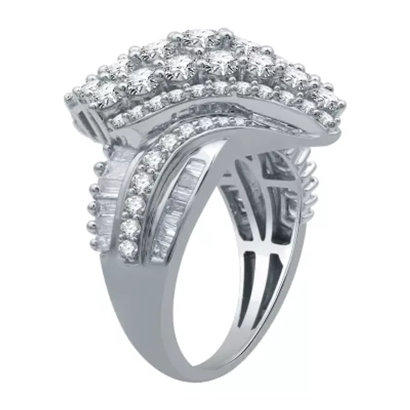 Womens / CT. T.W. Natural White Diamond 10K Gold Cluster Cocktail Ring