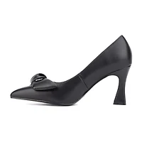 Torgeis Tamrina Womens Pointed Closed Toe Flared Heel Pumps