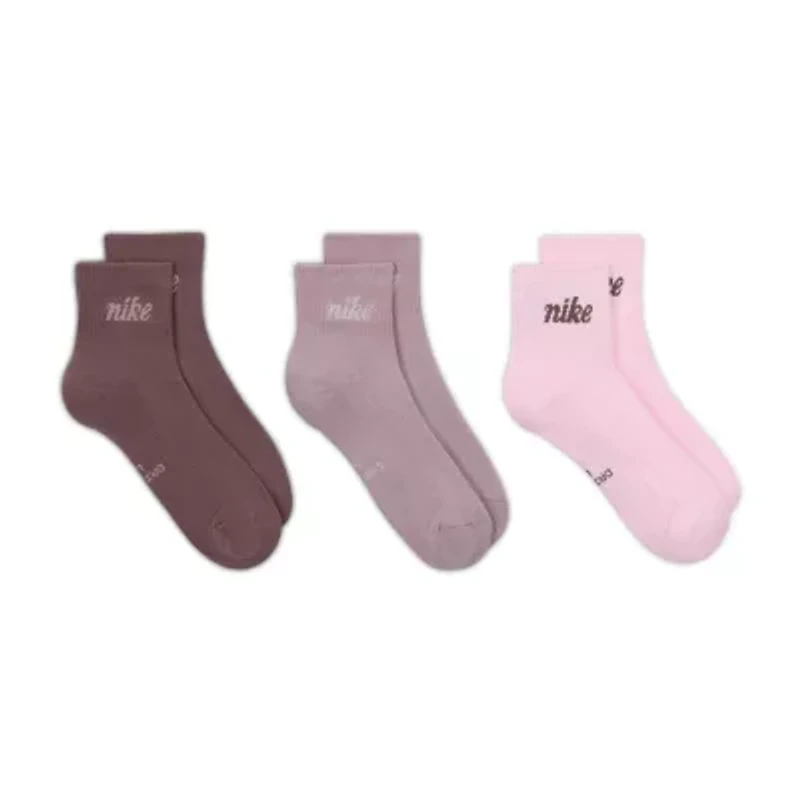 Nike Womens 3 Pair Quarter Ankle Socks