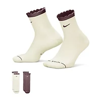 Nike Womens 2 Pair Crew Socks