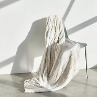 CHF Snow Leopard Washable Reversible Midweight Throw