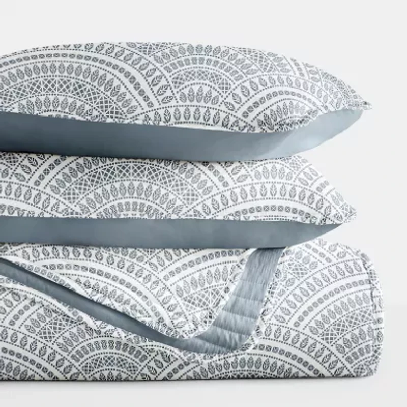 Casual Comfort Scallop Reversible Quilt Set