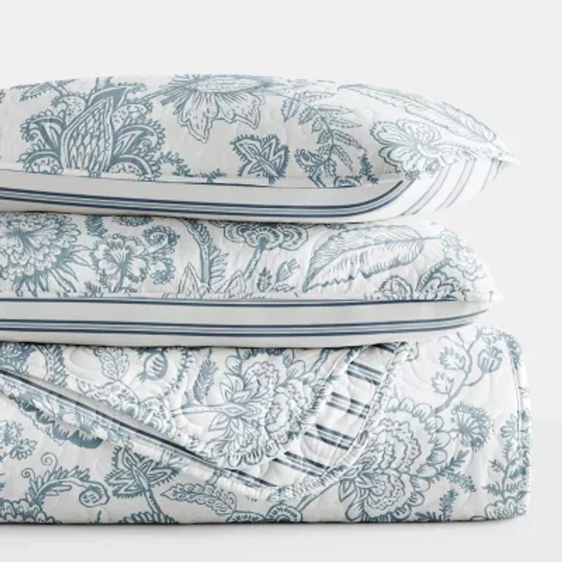 Casual Comfort Pattern Modern Reversible Quilt Set