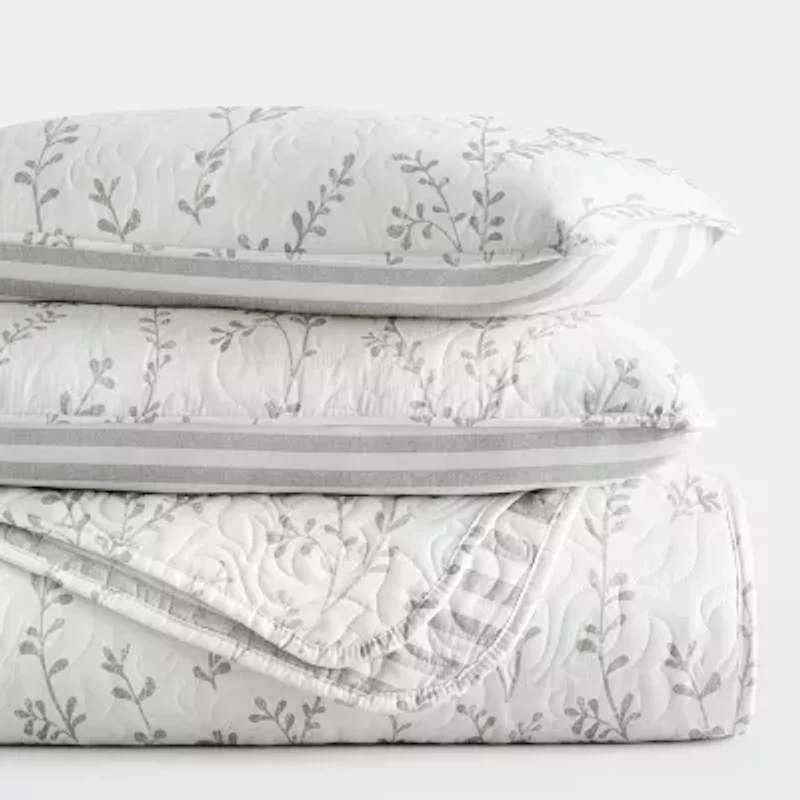 Casual Comfort Vines Reversible Quilt Set