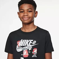 Nike Big Kid Unisex Crew Neck Short Sleeve Boxy Fit Graphic T-Shirt