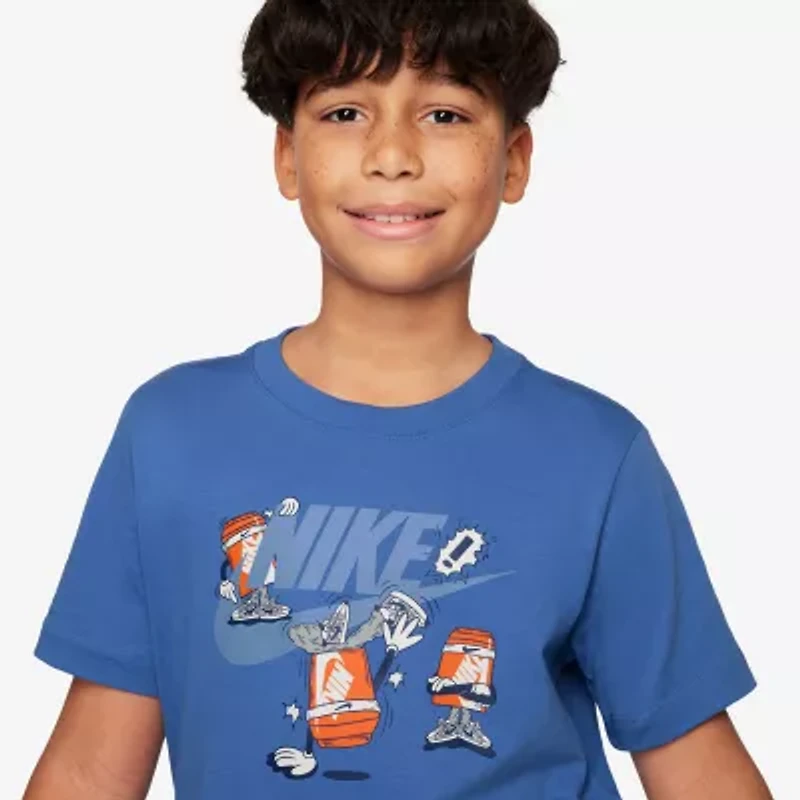 Nike Club Big Kid Unisex Crew Neck Short Sleeve Boxy Fit Graphic T-Shirt