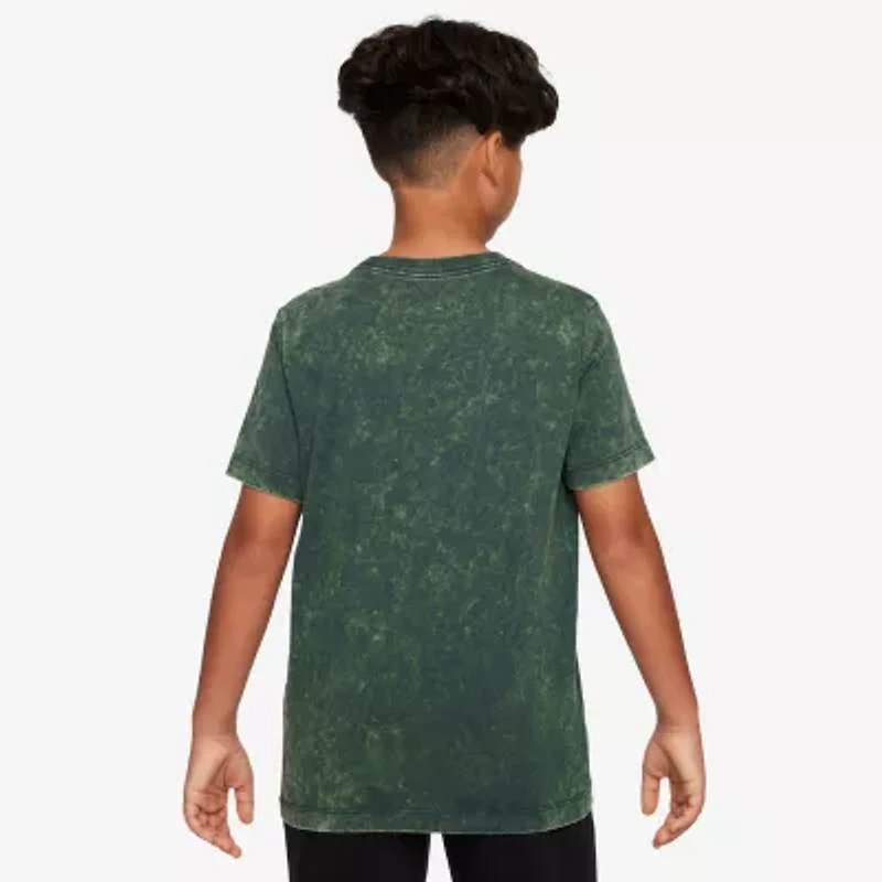 Nike Club Big Kid Unisex Crew Neck Short Sleeve Regular Fit Graphic T-Shirt