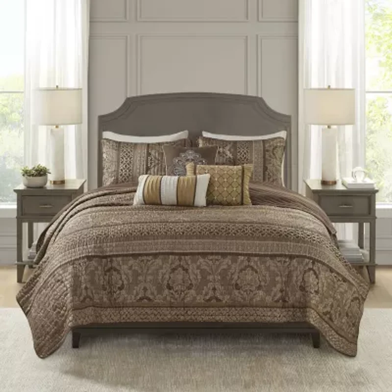 Madison Park Venetian 6-Pc Jacquard Quilt Set with Throw Pillows