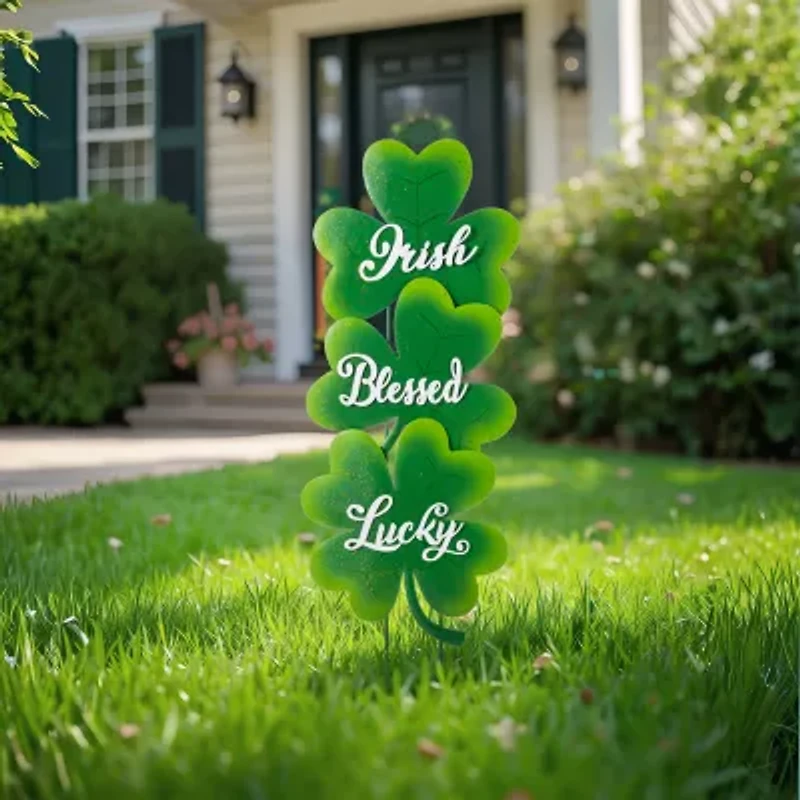 Glitzhome 37" Metal Shamrock St. Patricks Day Yard Art