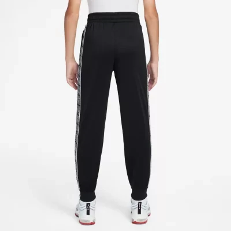 Nike Club Dri-Fit Big Kid Unisex Cuffed Regular Fit Jogger Pant