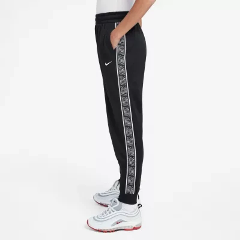 Nike Club Dri-Fit Big Kid Unisex Cuffed Regular Fit Jogger Pant