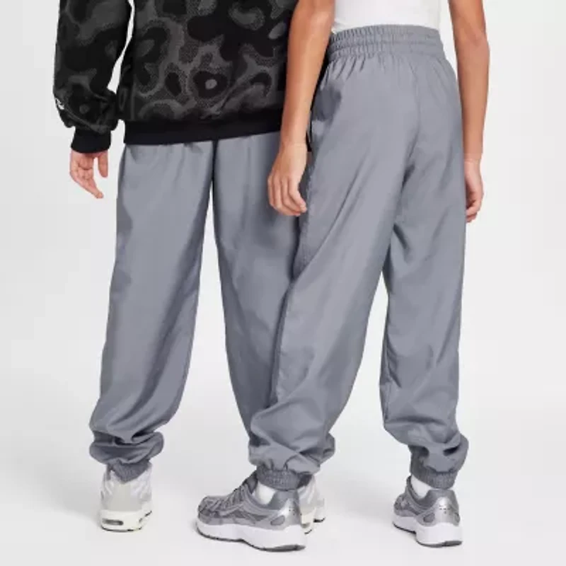 Nike Club Big Kid Unisex Cuffed Regular Fit Jogger Pant