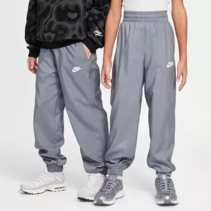 Nike Club Big Kid Unisex Cuffed Regular Fit Jogger Pant