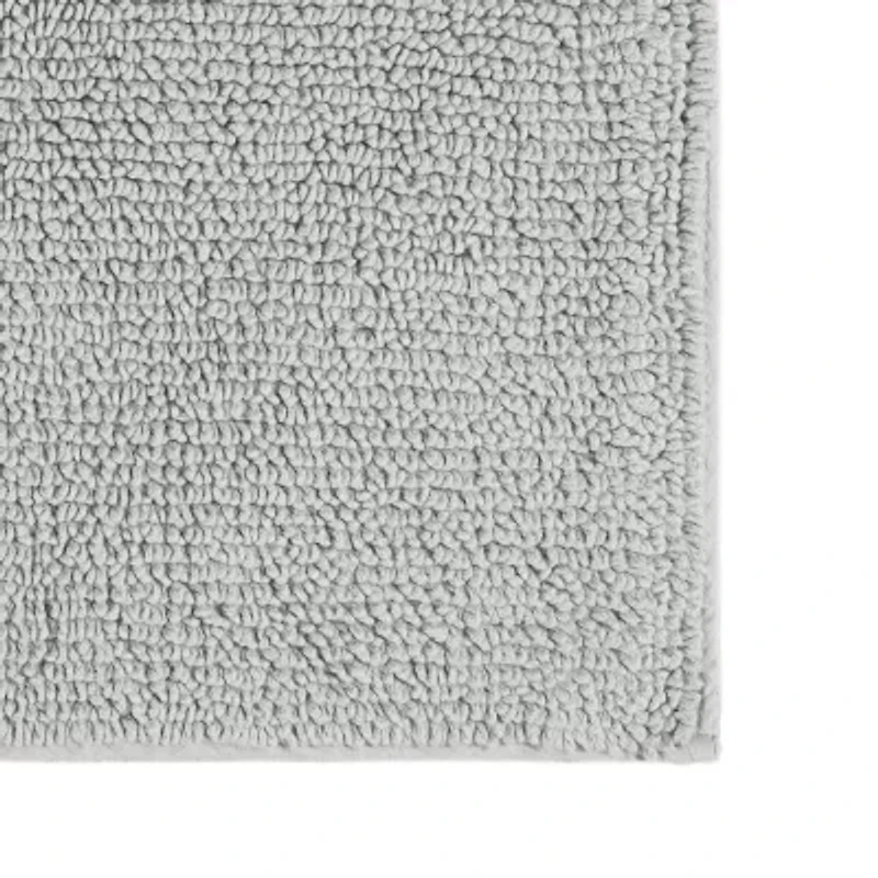 Beautyrest Plume Reversible Bath Rug collection