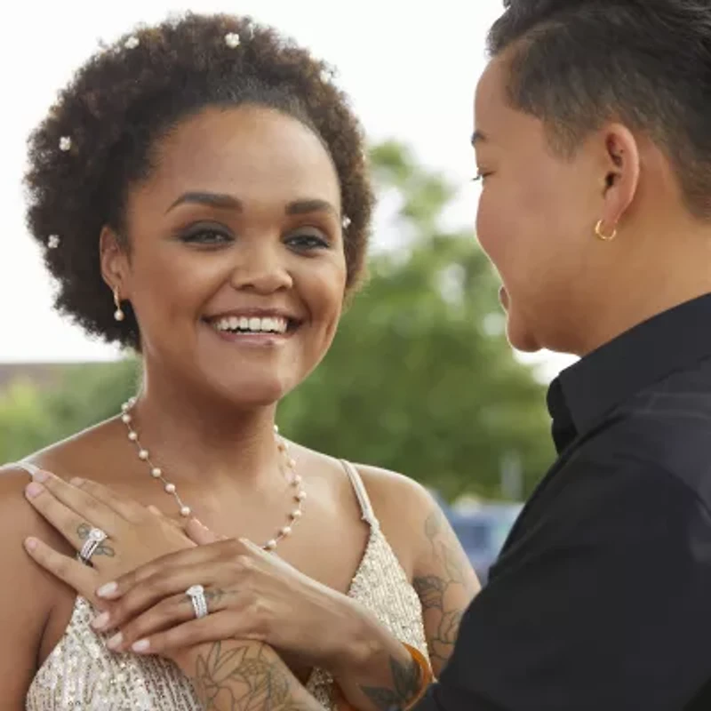 (H-I / I1) Womens 2 CT. T.W. Lab Grown White Diamond 10K Gold Pear Side Stone Halo Bridal Set