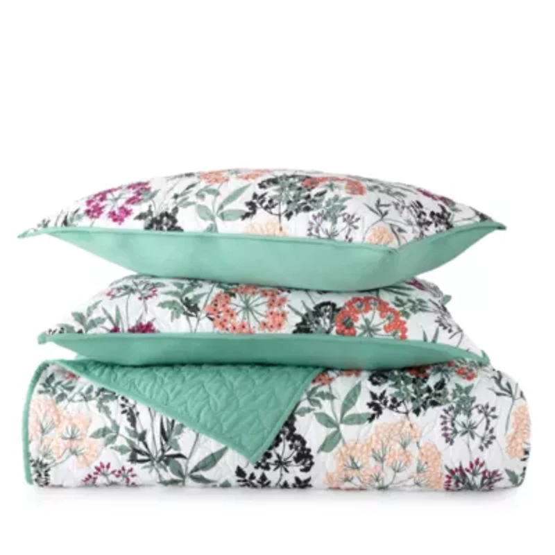 Home Expressions Avery Floral Quilt Set