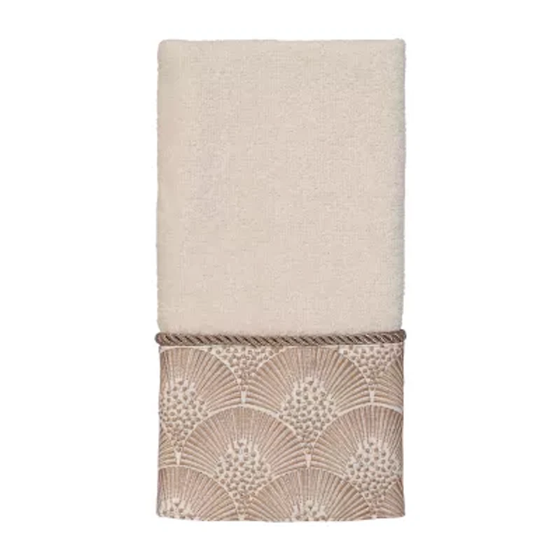 Avanti Deco Shell Embellished Bordered Bath Towel