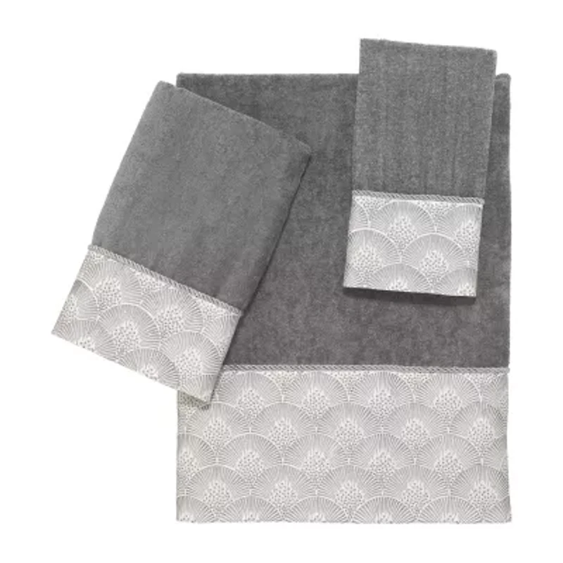 Avanti Deco Shell Nickel Embellished Bordered Bath Towel