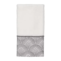 Avanti Deco Shell White Embellished Bordered Bath Towel