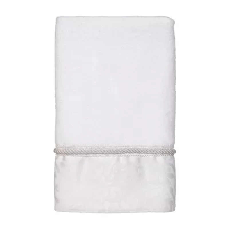 Avanti Manor Hill White Embellished Bordered Bath Towel