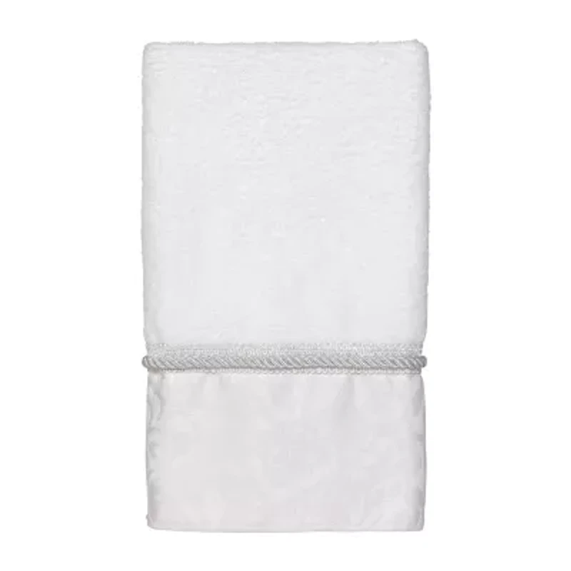 Avanti Manor Hill White Embellished Bordered Bath Towel