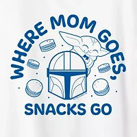 Where Mom Goes Snacks Womens Crew Neck Short Sleeve Classic Fit Baby Yoda Graphic T-Shirt