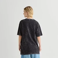 Womens Juniors Crew Neck Elbow Sleeve Oversized Five Nights at Freddys Graphic T-Shirt