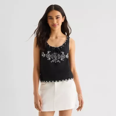 a.n.a Womens Round Neck Sleeveless Embroidered Pintucked Camisole