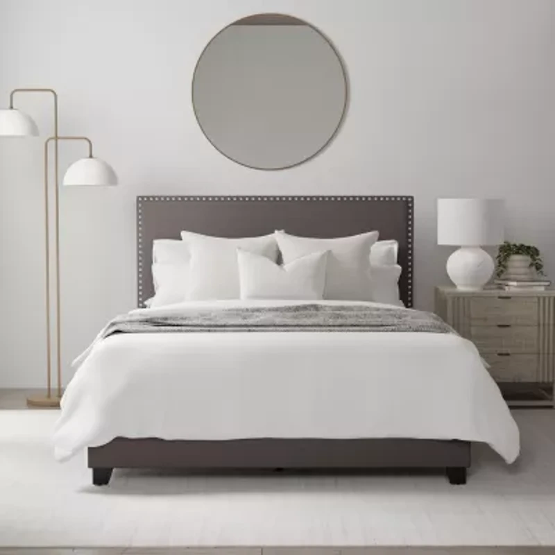 Gayle Nailheadtrim Upholstered Rectangular Bed