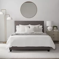 Gayle Nailheadtrim Upholstered Rectangular Bed