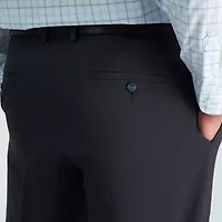 Haggar E-CLO Mens Classic Fit Pleated Pant