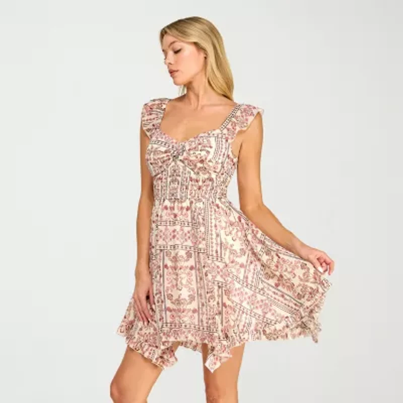 Trixxi Womens Juniors Sweetheart Neck Short Sleeve Flutter Fit + Flare Dress