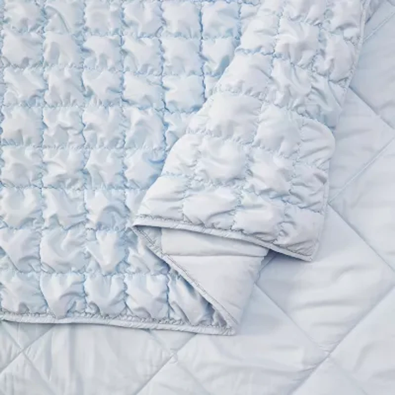 Urban Playground Dreamy Clouds Puffy Quilt Set