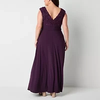 Brianna Milay Womens Applique Sleeveless Evening Gown Plus