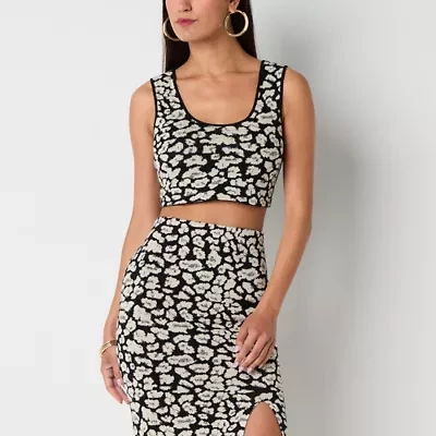 Bold Elements Womens U Neck Sleeveless Cheetah Pullover Sweater