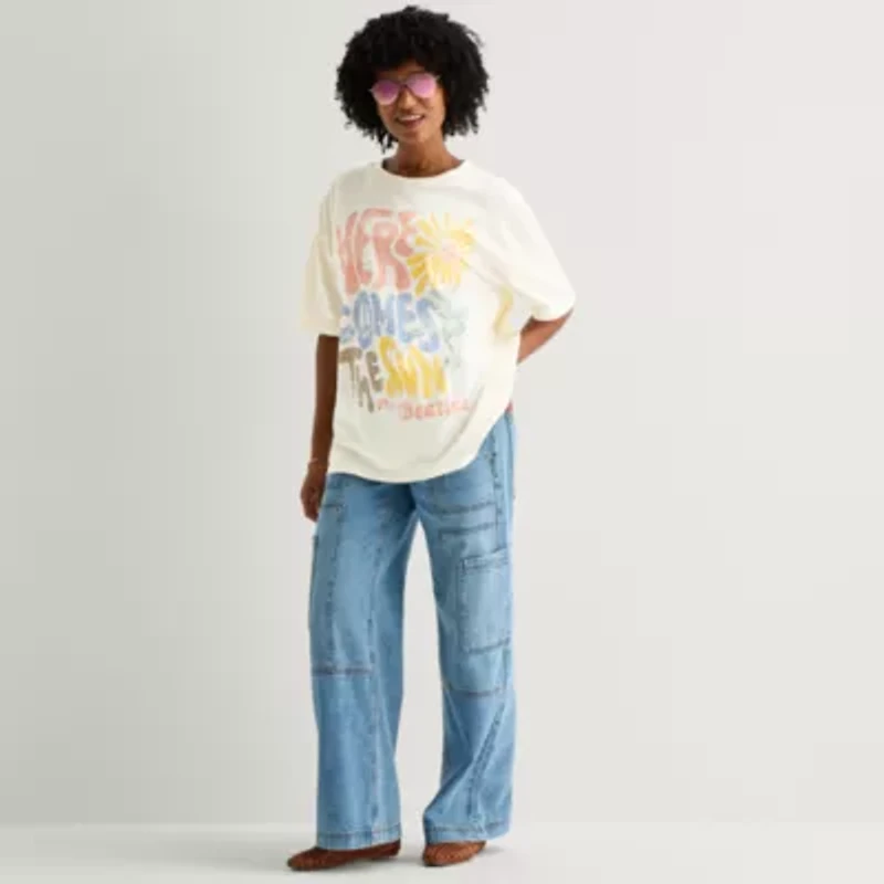 New World Womens Juniors Crew Neck Short Sleeve Oversized The Beatles Graphic T-Shirt
