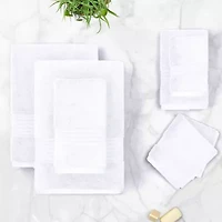 Liz Claiborne Signature Plush Bath Towel