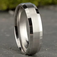 Mens 6MM 10K Gold Wedding Band